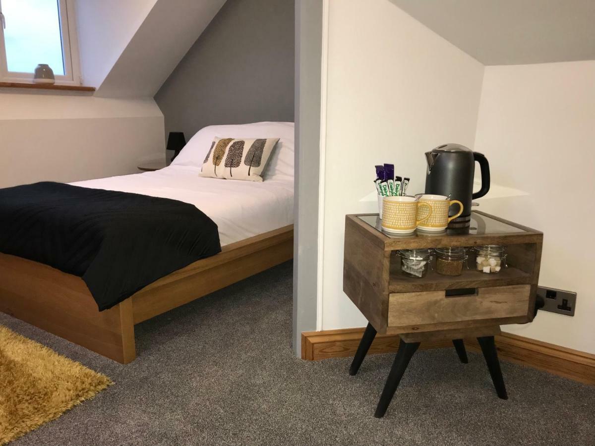 Mooredge B&B Уитби Экстерьер фото